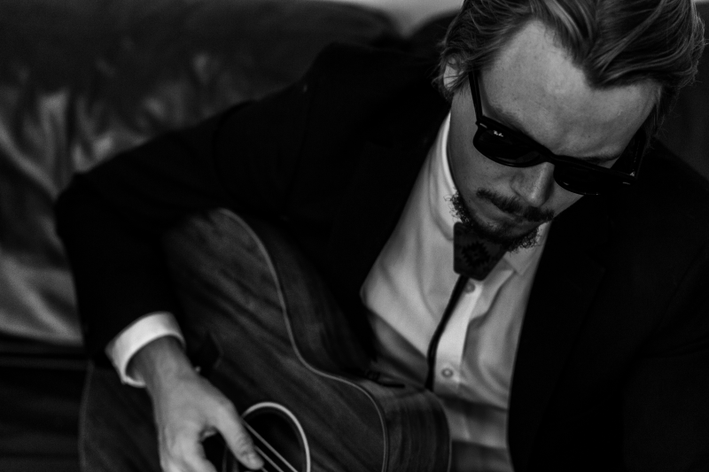 Sam Lambeth – When Love Ain’t&nbsp;Enough