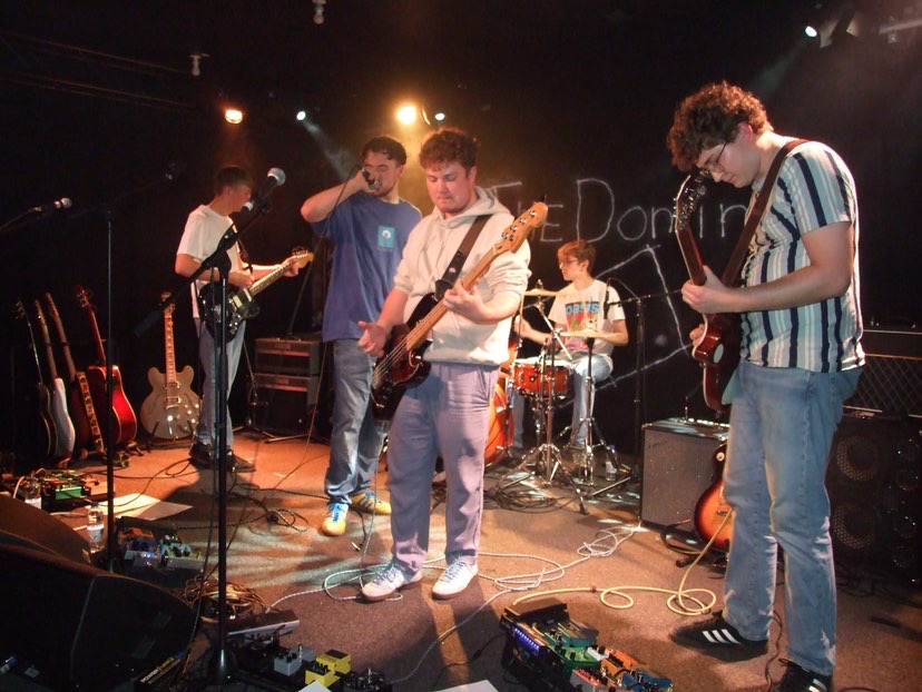 Evocative And Comforting: The Dominos – Tossing And Turning Baby&nbsp;Review.